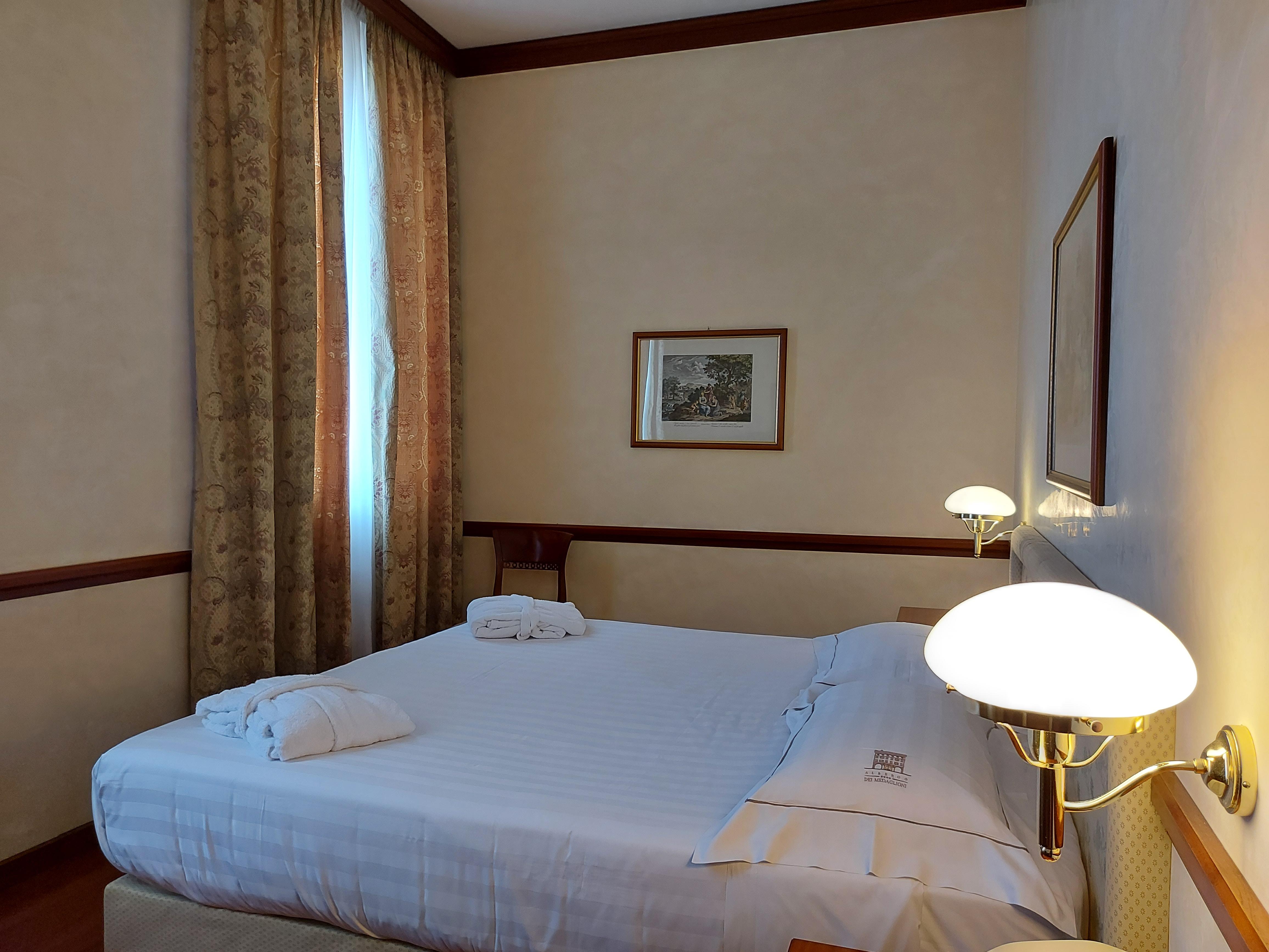 Phi Hotel Dei Medaglioni Correggio Exteriör bild